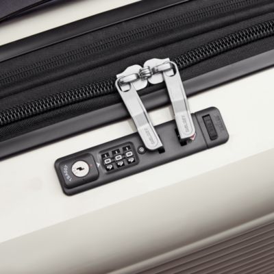 Cruise 3.0 Carry On Expandable Spinner Suitcase