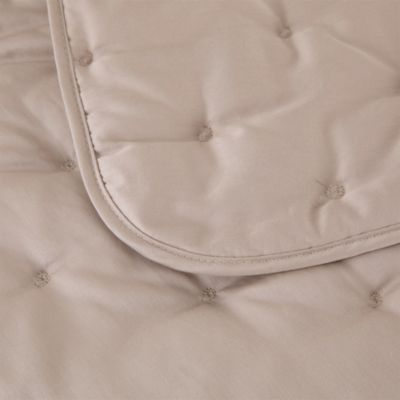 Triomphe Queen Coverlet