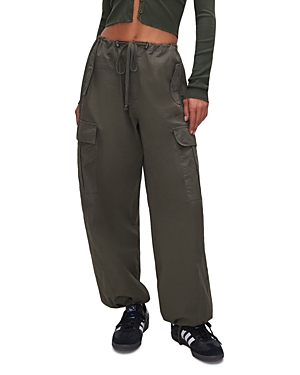 Shop Good American Parachute Drawstring Cargo Pants In Ft01