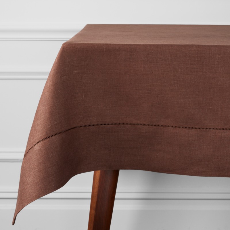 Sferra Festival Tablecloth, 66 x 86 in Chocolate