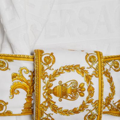 I Heart Baroque Bath Robe