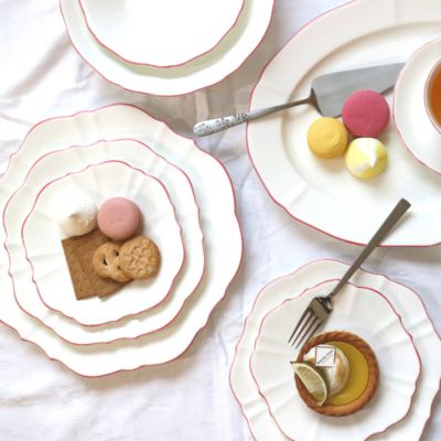 Amelie Dinnerware Collection