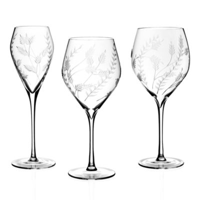 Daisy B Wine Glass