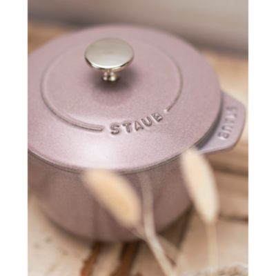 Lilac Enameled Cast Iron Petite French Oven