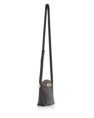 ハンドバッグ SMALL BICOLOR HUG HANDBAG Hug bicolor handbag (M) - Women | Ferragamo