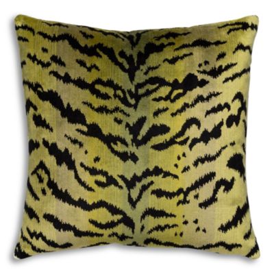 Tigre Decorative Pillow, 22" x 22"