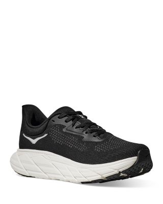 Women&#39;s Arahi 7 Sneakers