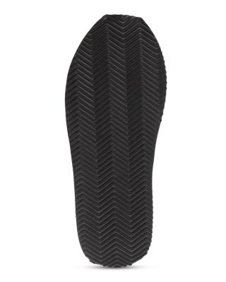 Women's DG Cushion Low Top Sneakers