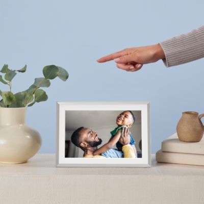 Carver Mat WiFi Picture Frame