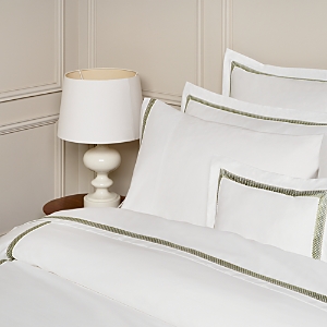 Amalia Home Collection Douro Egyptian Cotton Standard Pillowcase, Set Of 2 In White/green Forest