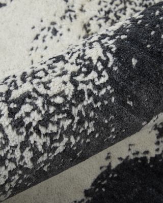 Coda COD8930F Area Rug, 2' x 3'