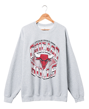 Shop Junk Food Clothing Bulls Chrome Lines Crew Fleece Sweatshirt In Heather Grey
