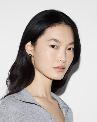 18K Yellow Gold Interlocking Black Onyx Stud Earrings