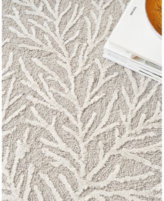 Michael Amini Ma30 Star SMR03 Area Rug, 4' x 6'