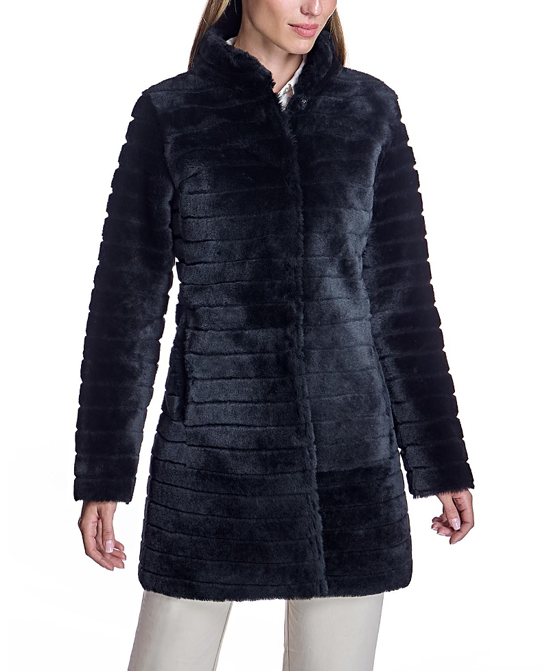 Maximilian Grooved Shearling Jacket In Black