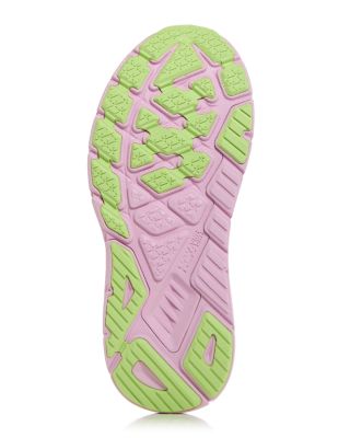 Women's Arahi 7 Sneakers