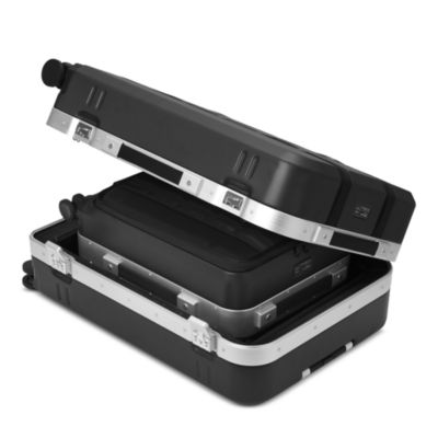 Ramverk Pro Carry On Luggage