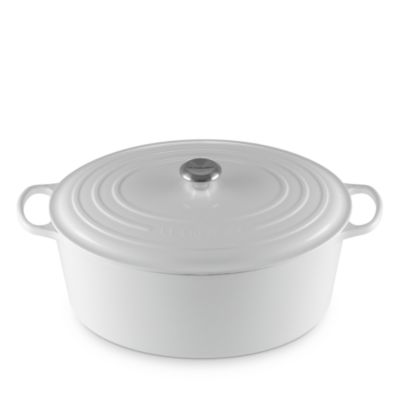 15.5-Quart Oval Dutch Oven