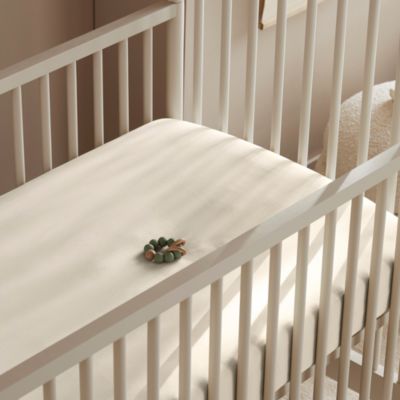 Signature Hemmed Fitted Crib Sheet