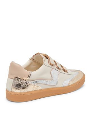 Women's Notice Low Top Sneakers