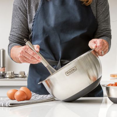 9 Pc Stainless Steel Bowl Set with Strainer, Red