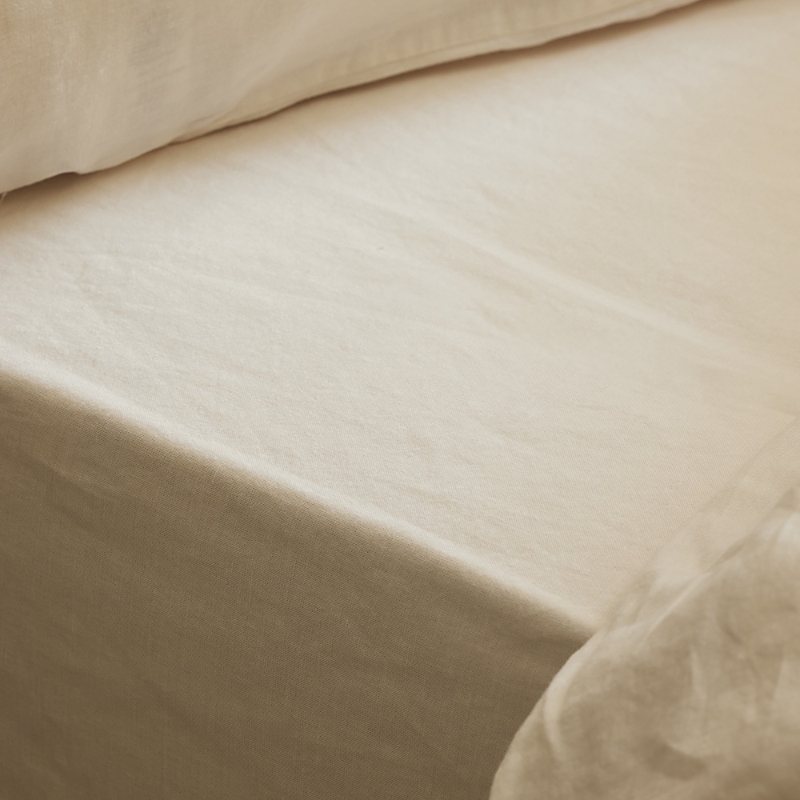 Piglet In Bed Linen Blend Fitted Sheet, King In Pearl