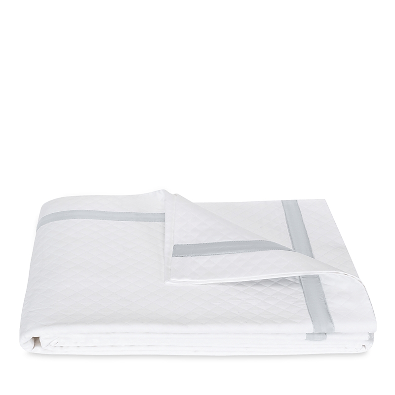 Matouk Lowell Diamond Matelasse Coverlet, King In Dove