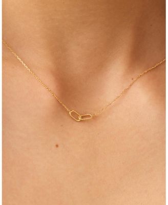  Gold Pendant Twisted Link Necklace