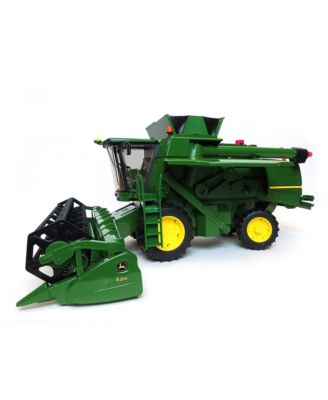  1/16 John Deere Combine Tractor Toy - Ages 5-7