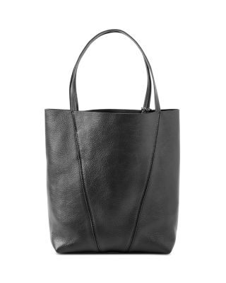Medium Spin Tote in Leather 