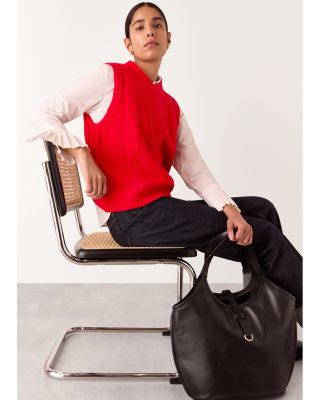 Cable Knit Sleeveless Sweater