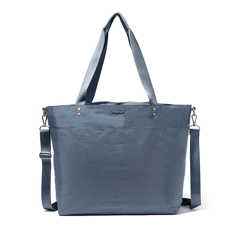 Baggallini Large Carryall Tote In Mist