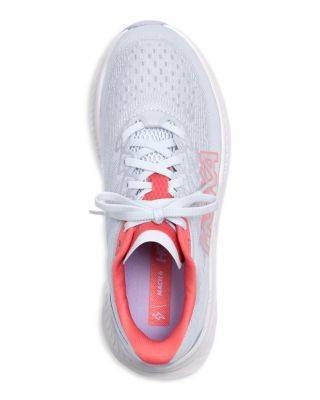 Women's Mach 6 Low Top Sneakers