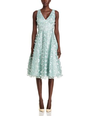 3D Appliqu&amp;eacute; Midi Dress