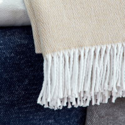 Pezzo Fringe Throw Blanket