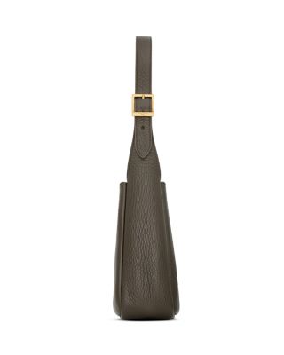  Le 5 A 7 Supple Baby Shoulder Bag In Grained Leather