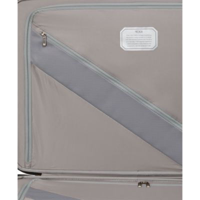 19 Degree Lightweight Extended Trip Extra Large Checked Bag