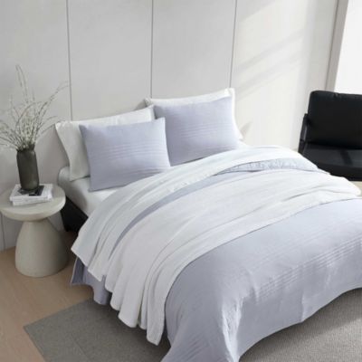 Seersucker Stripe 3 Piece Quilt Set, Queen