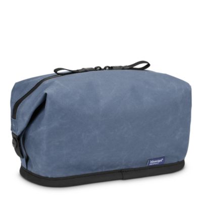 Aion Toiletry Bag