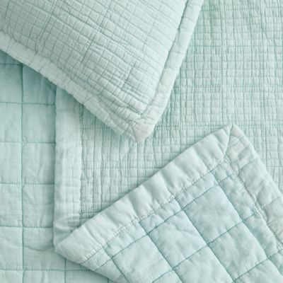 Campo Seersucker Quilt Set