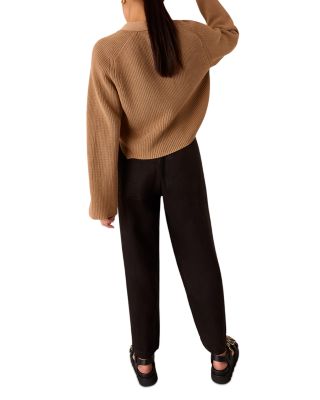 Petites Authentic High Rise Barrel Leg Jeans in Black