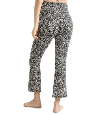 The Maternity Bodyflex Crop Flare Legging