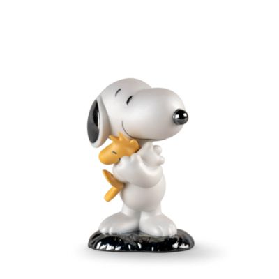 Snoopy Sculpture