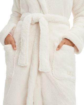 Aarti Hooded Fleece Robe