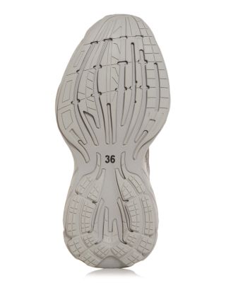 Women&#39;s Monday Sneakers