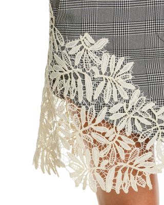 Crochet Trim Mini Skirt