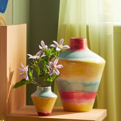 Poppery Vase With Apple Topper