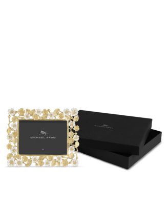 Bloom Sculpted Frame, 5" x 7" - 100% Exclusive