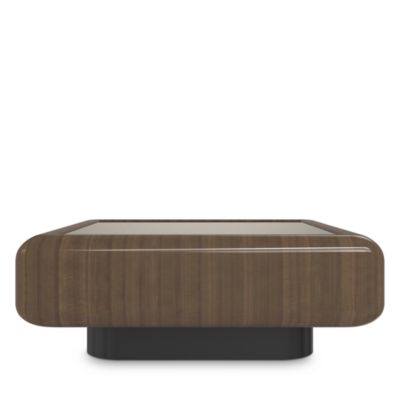 Gel&eacute;e Cocktail Table