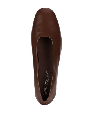 Women's Trustee Round Toe Flats